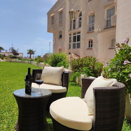1 Bedroom Beachfront Apartment At Torecilla Beach Nerja Exterior foto