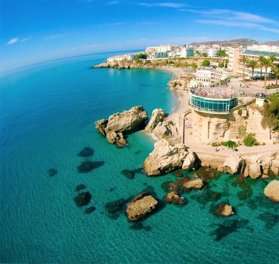 1 Bedroom Beachfront Apartment At Torecilla Beach Nerja Exterior foto